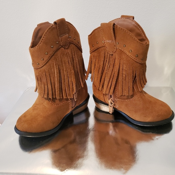 Toddler Fall Boots - Picture 2 of 5
